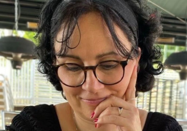 Porträtt på en kvinna som intervjuas i artikeln om sin erfarenhet av cancerrehabilitering.